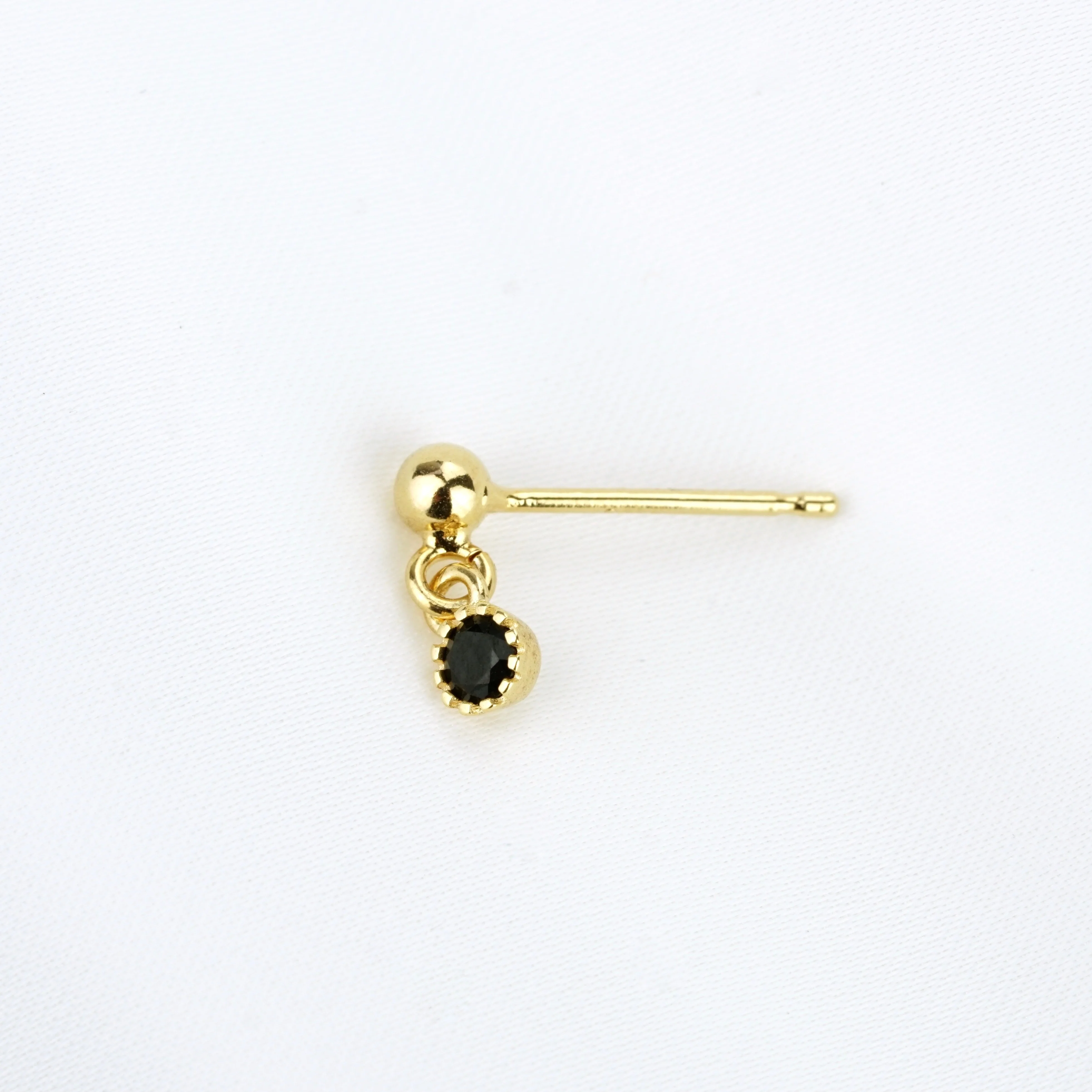 Black Zirconia Earpin
