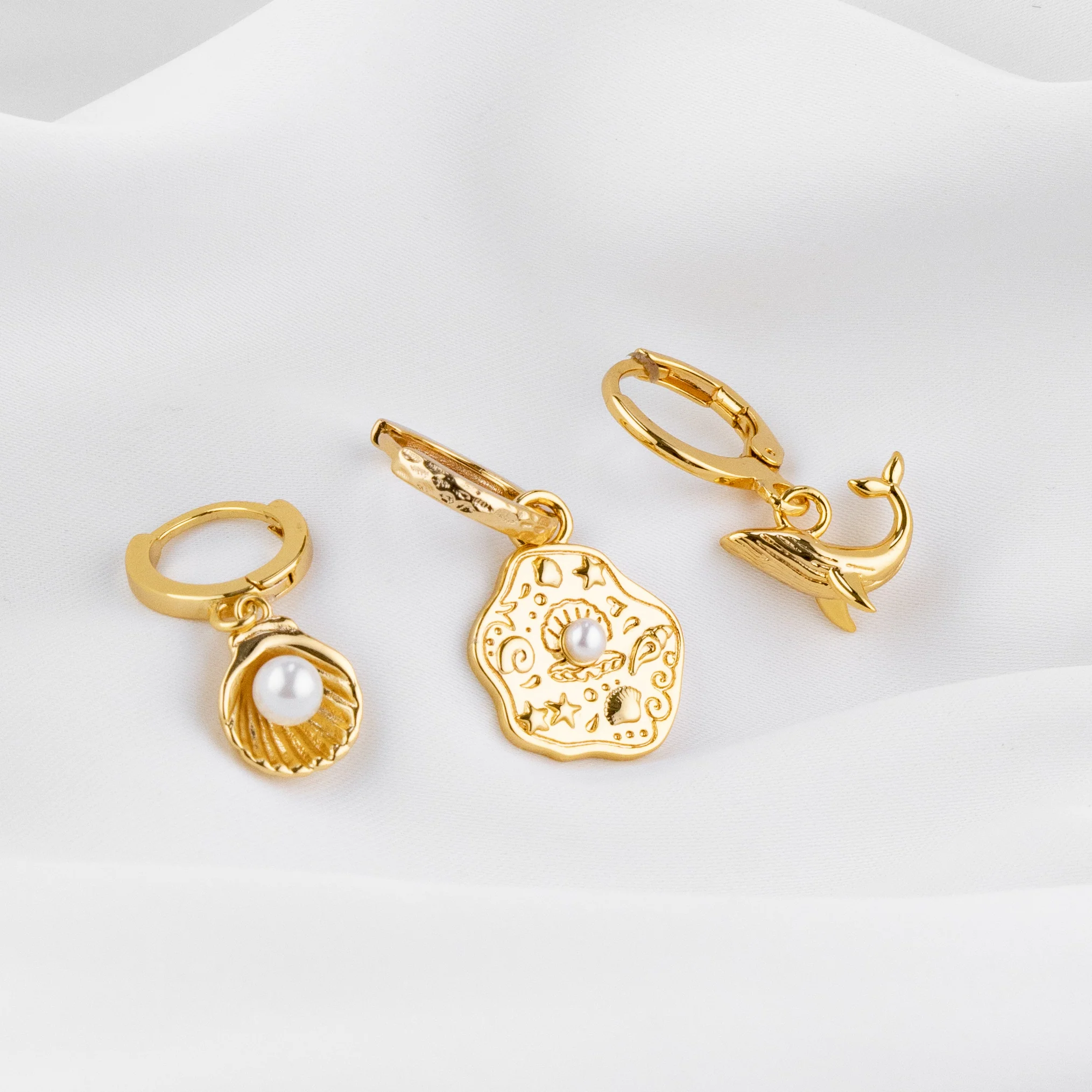 Golden Whale Earring - Image 3