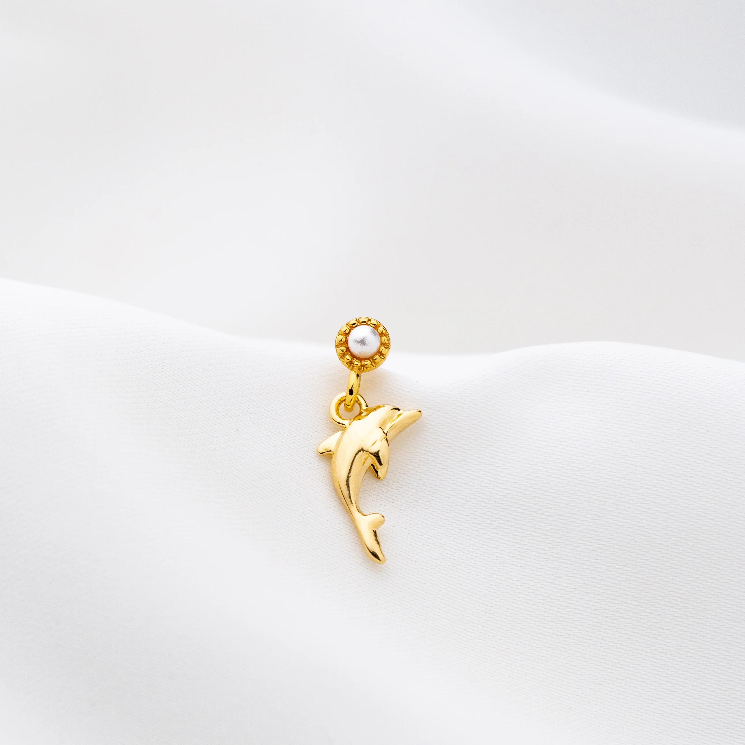 Mini Dolphin Earpin