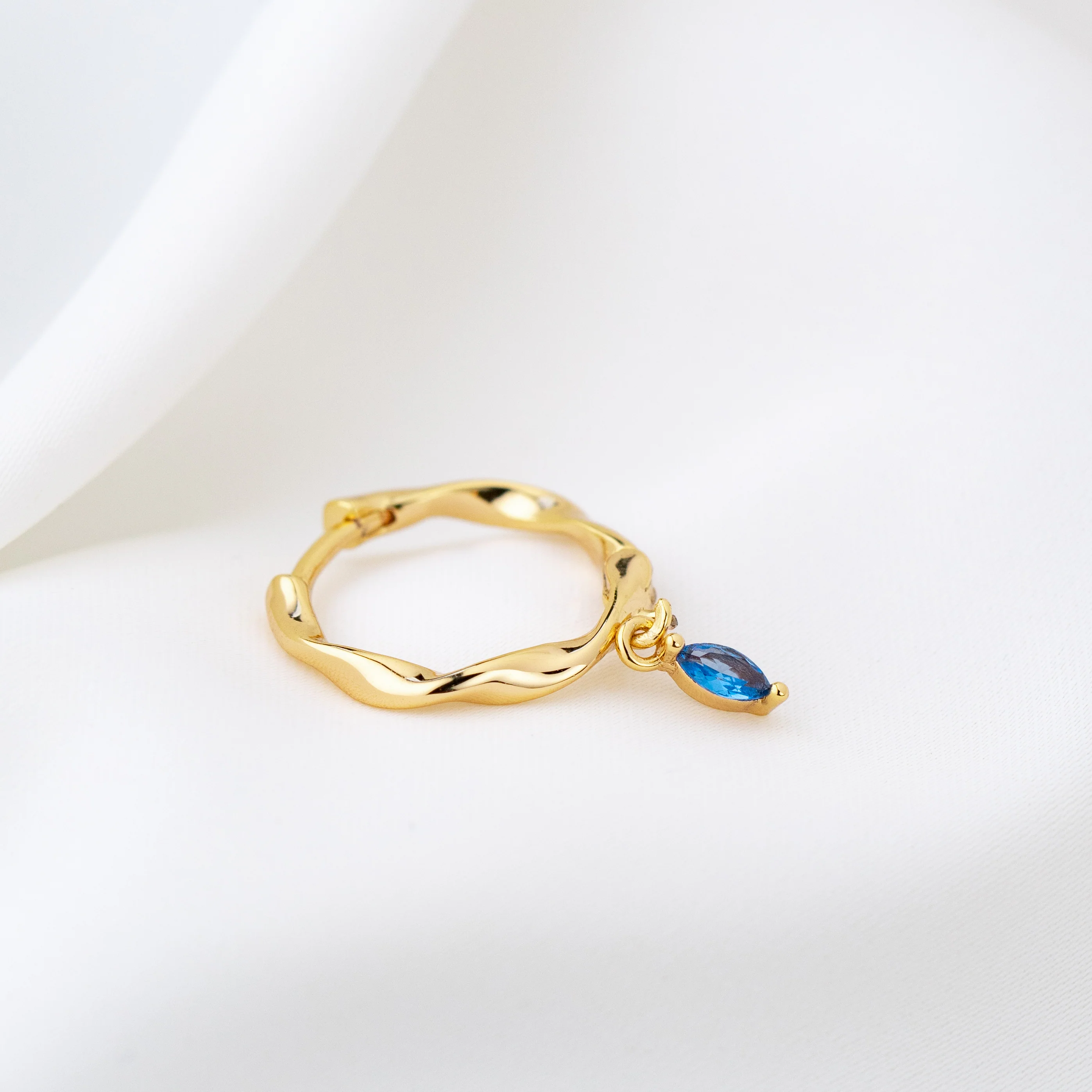 Ocean Flow Earring - Image 3