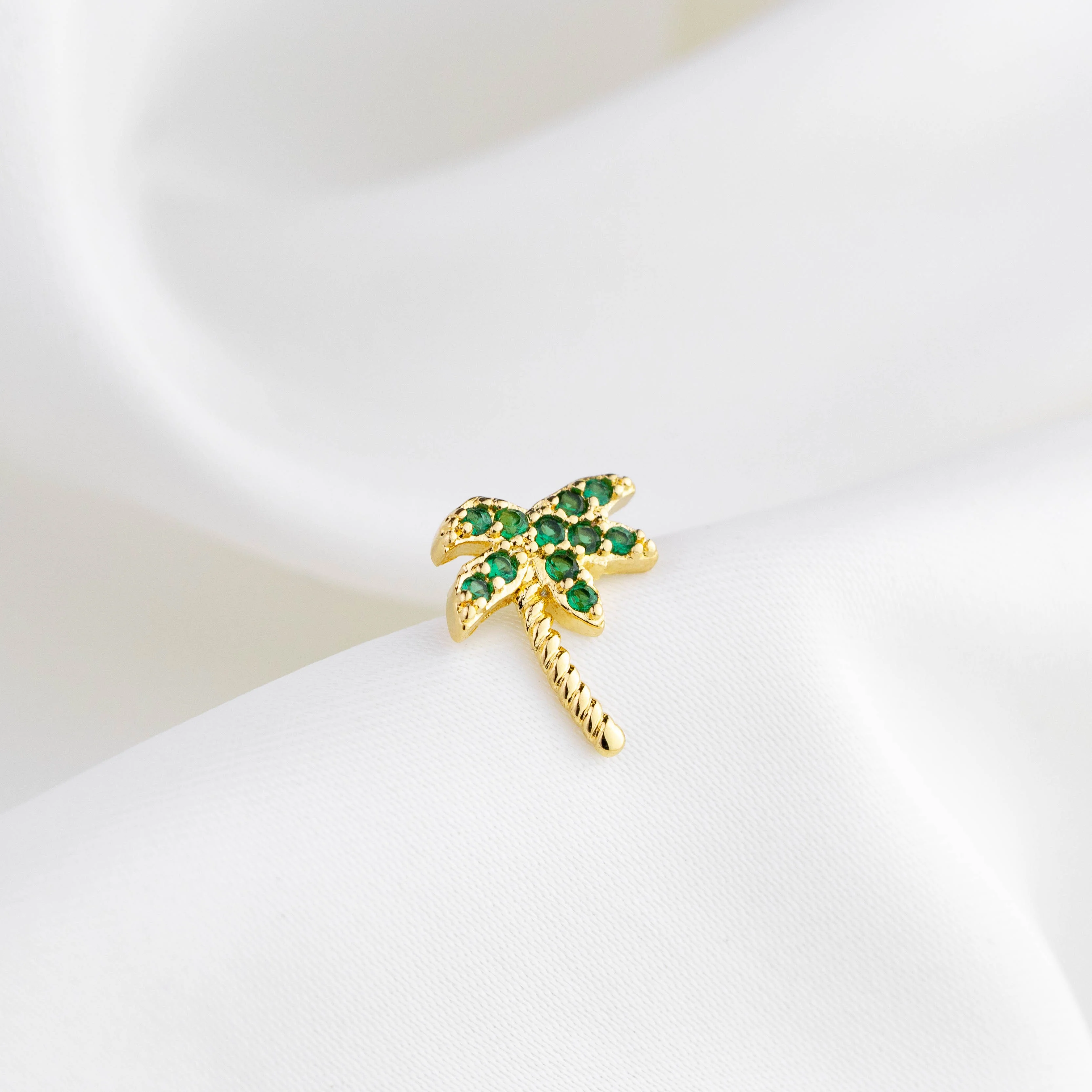 Palm Stud