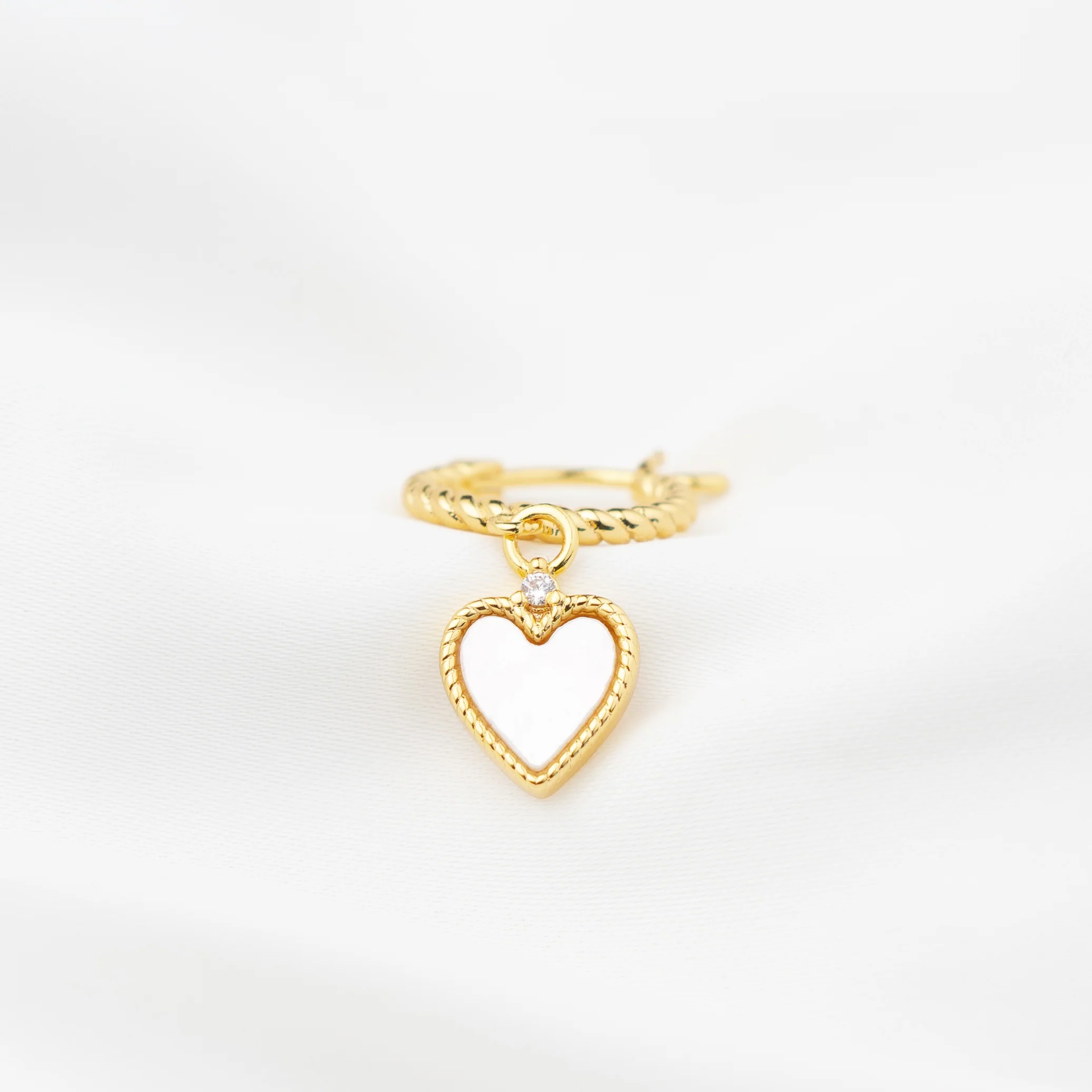 Pearly White Heart Earring - Image 3