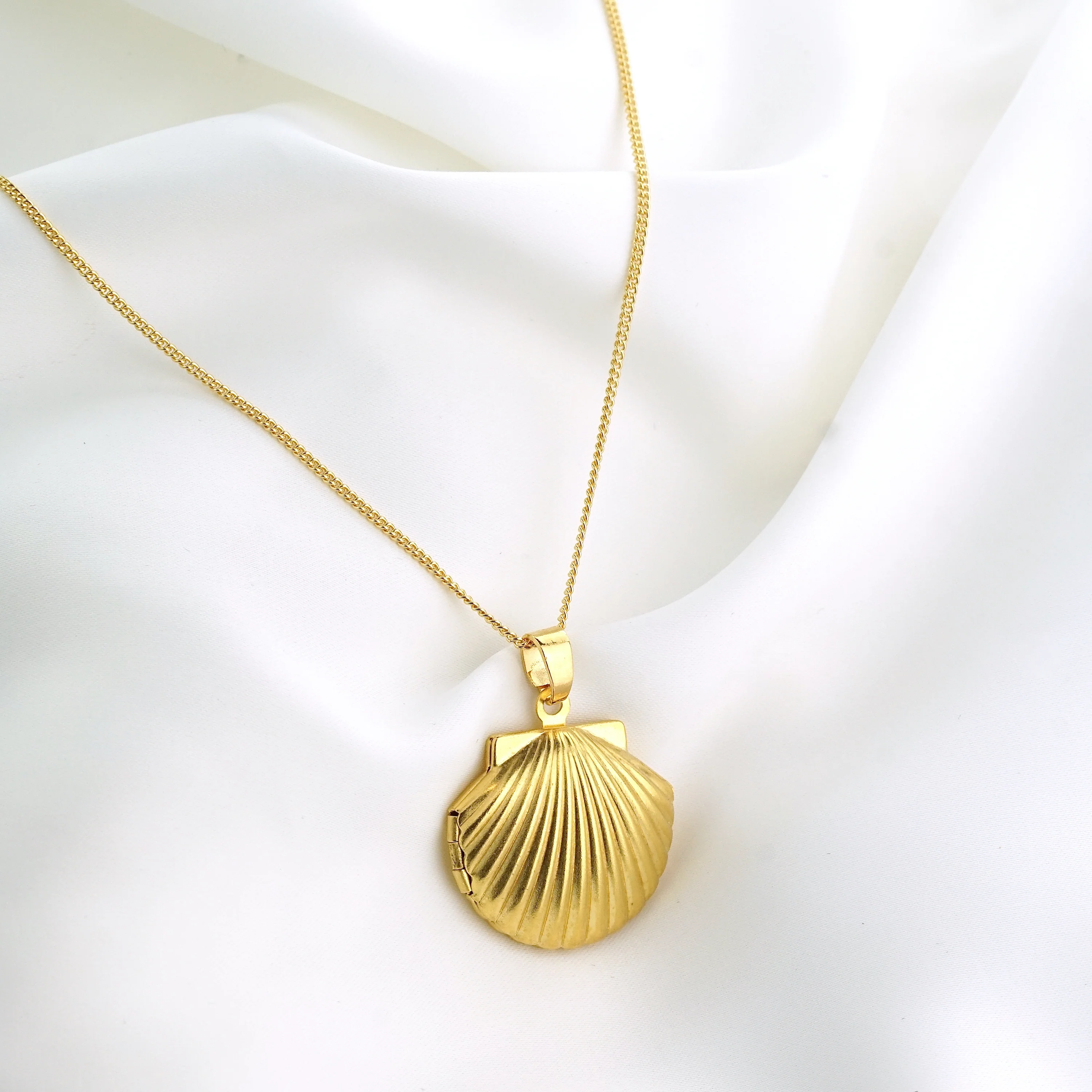 Shell Locket Necklace - Image 2