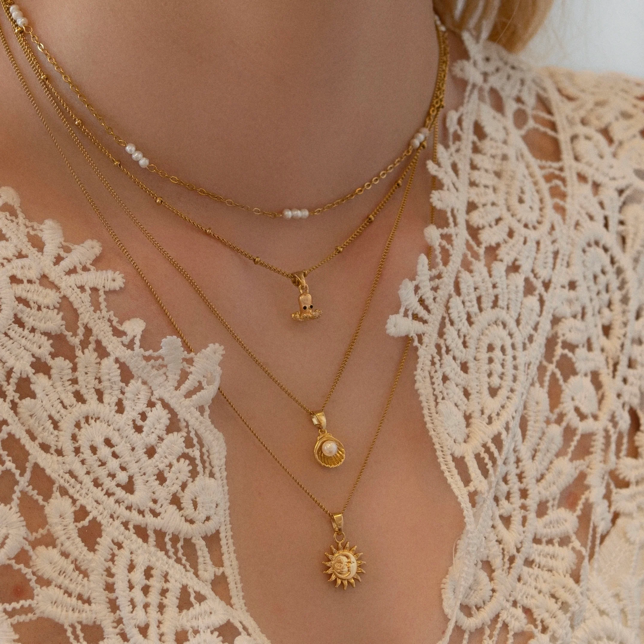 Shell Pearl Necklace - Image 2