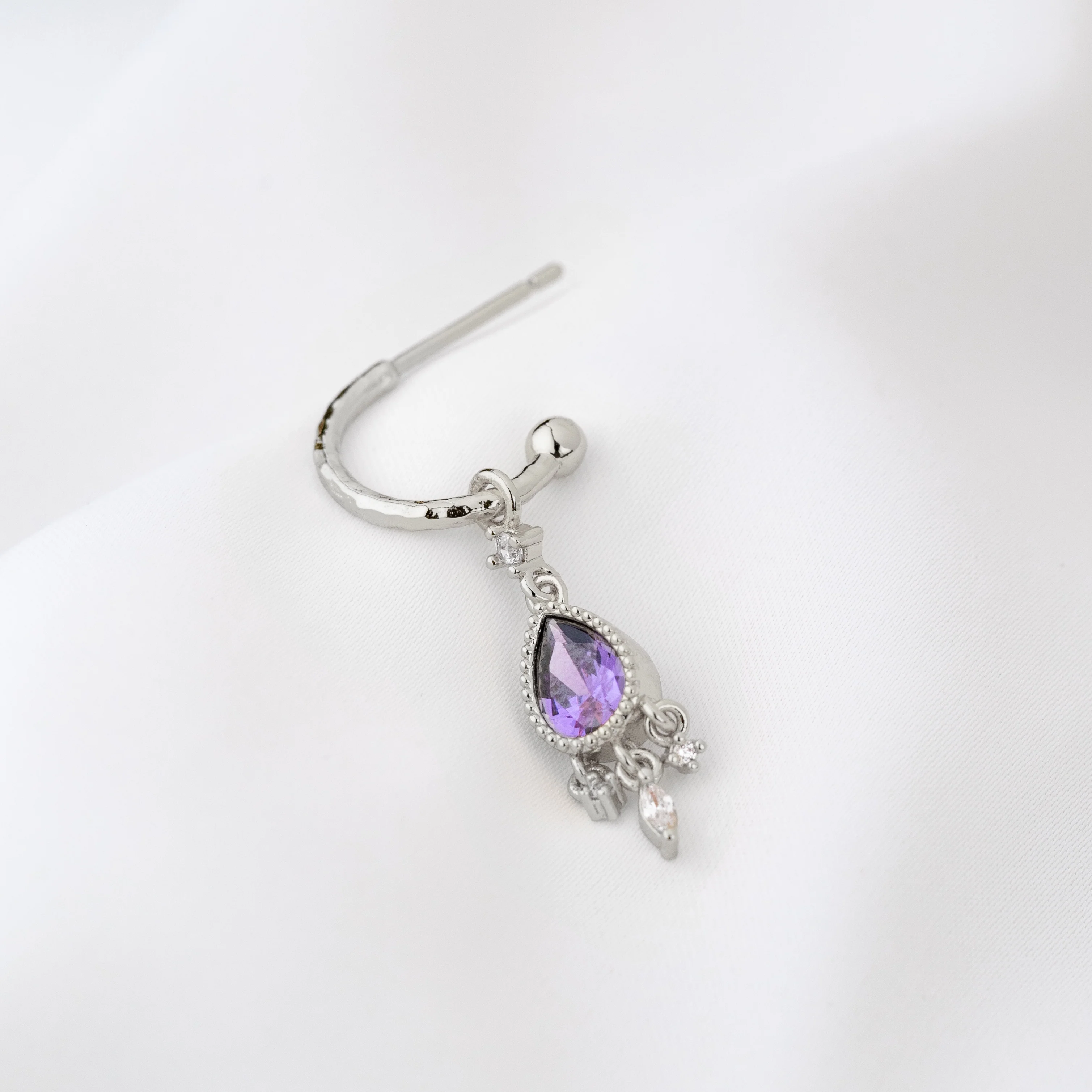Silver Mystic Violet Earpin - Image 2