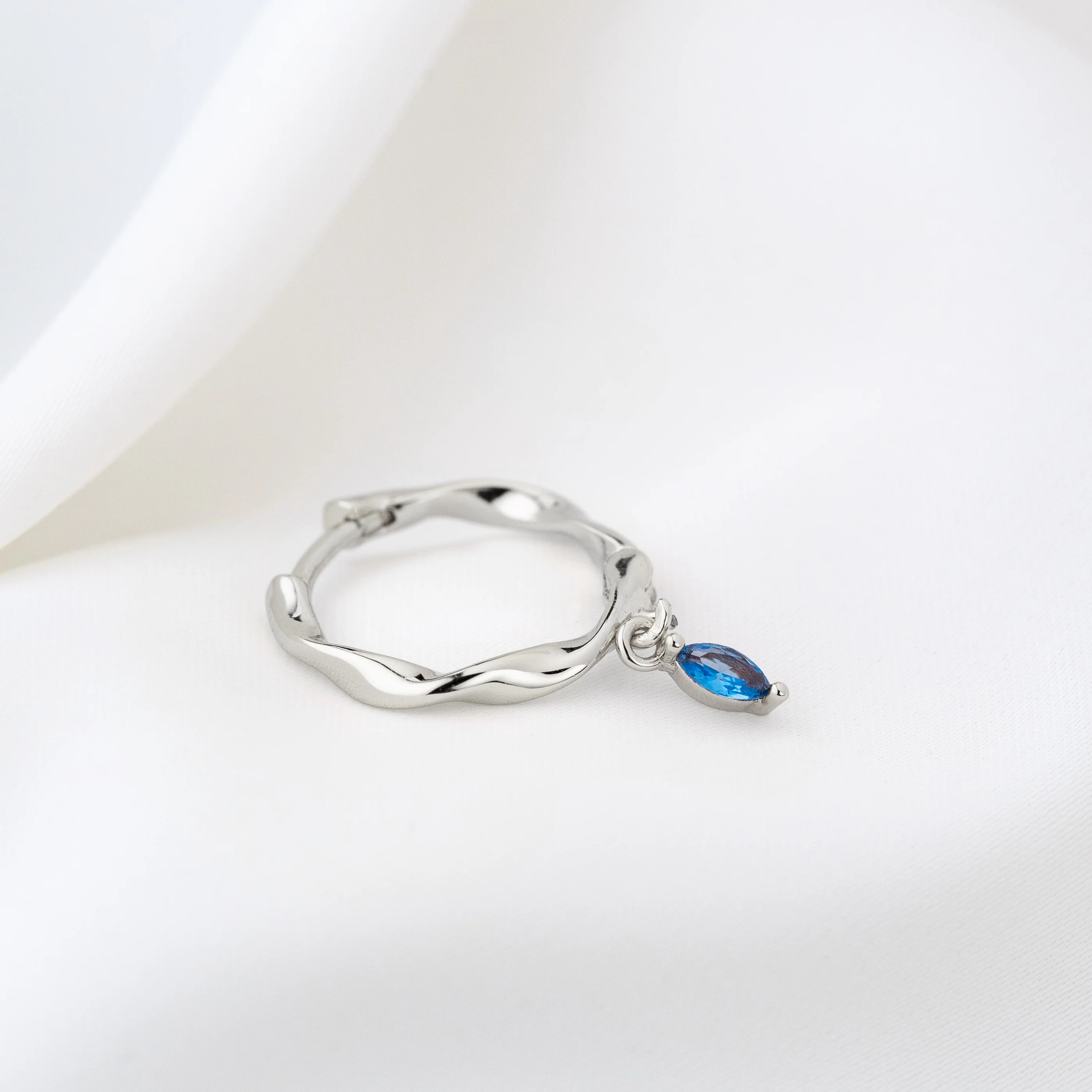 Silver Ocean Flow Earring