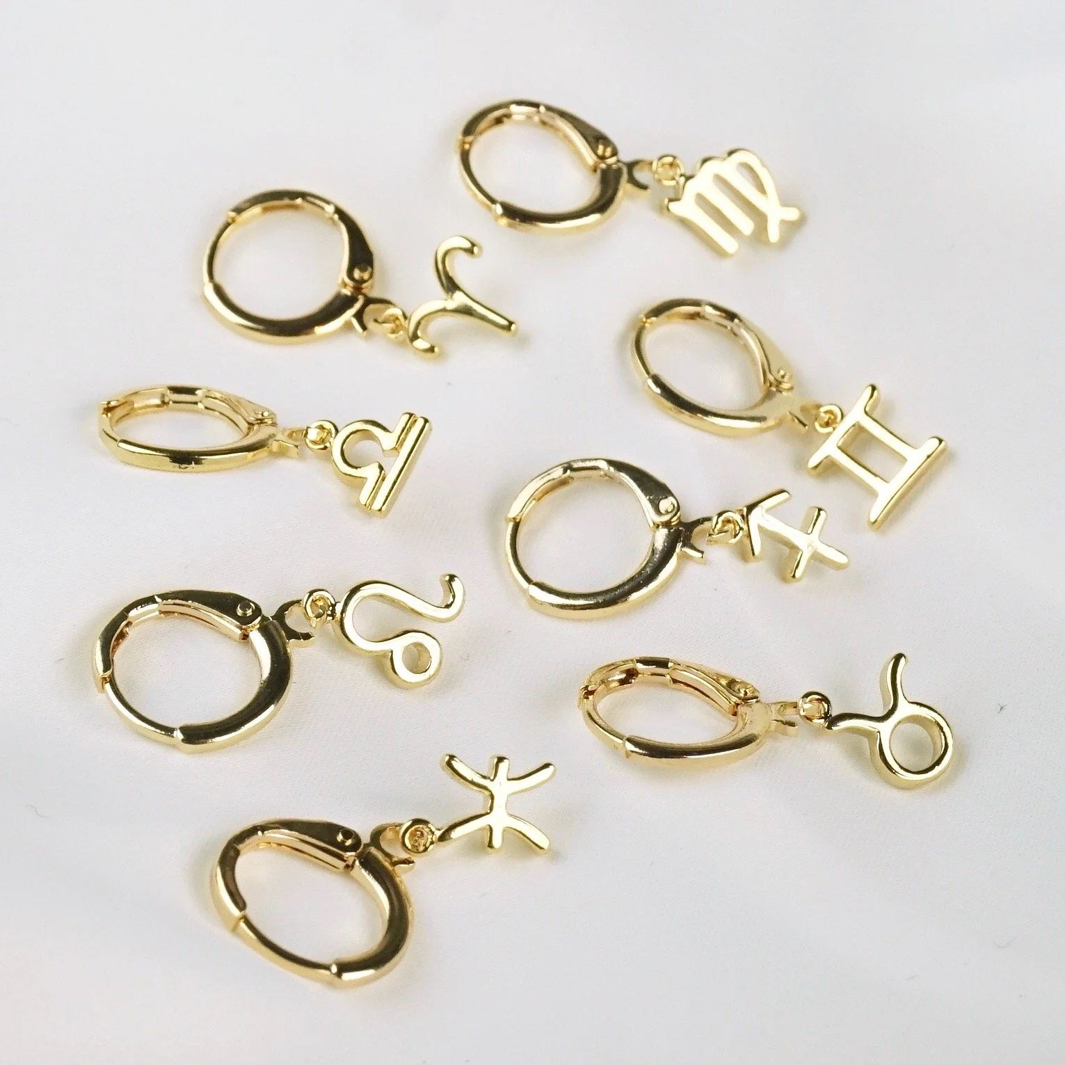 Silver Star Sign Earring - Image 3