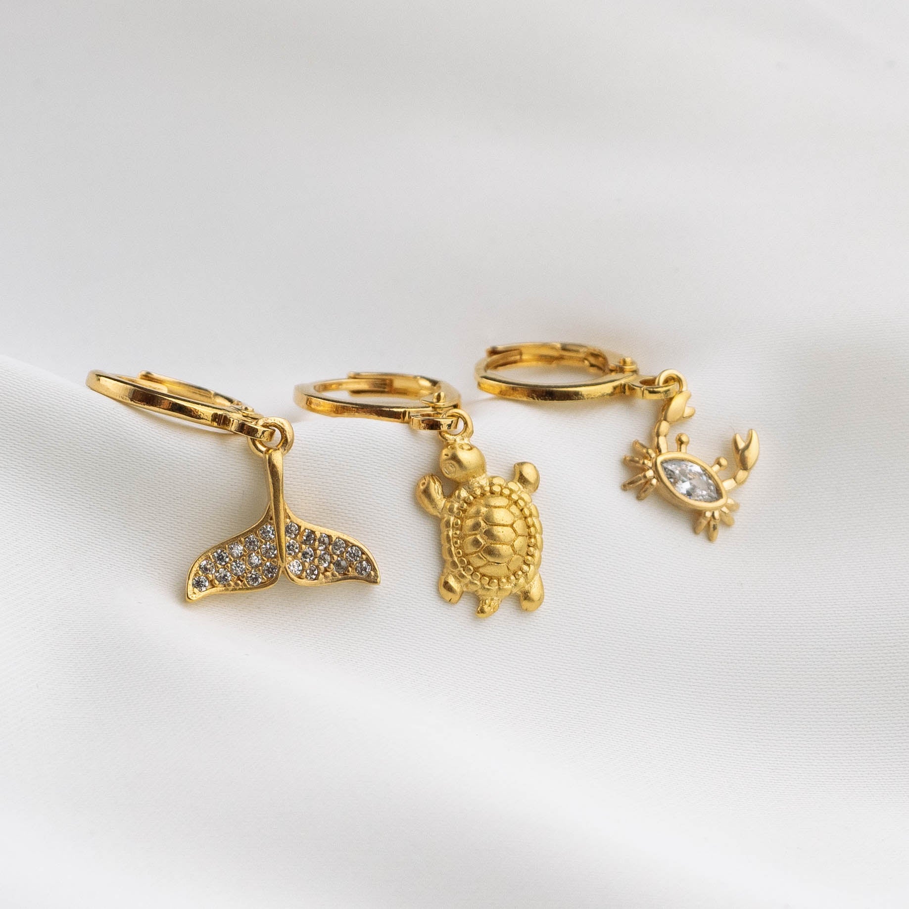 Small Golden Turtle Earring - Image 4